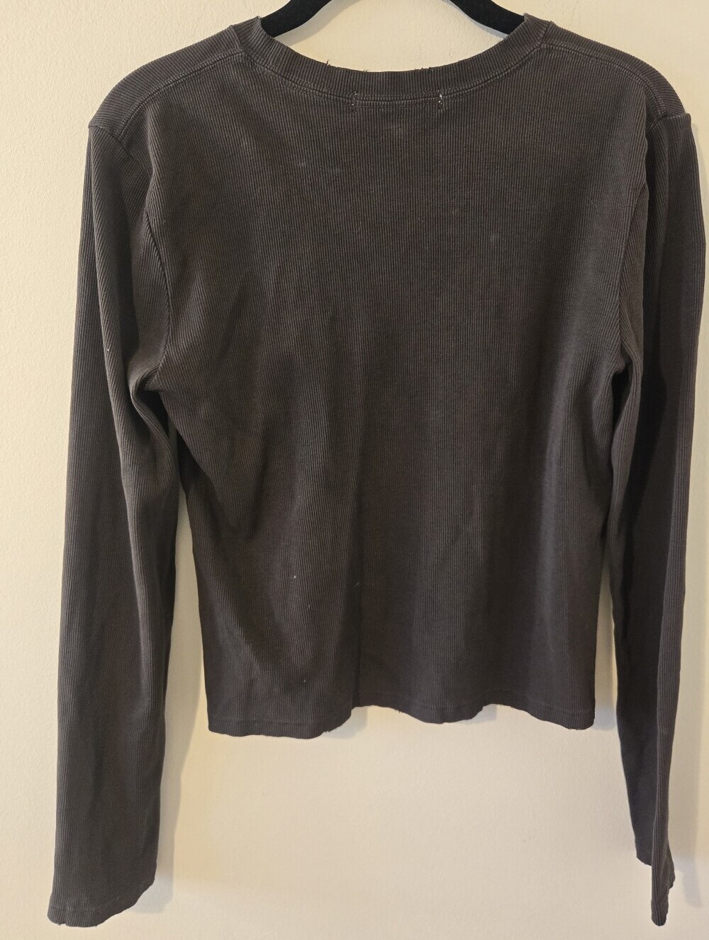 AMO Ribbed Long Sleeve Cropped Tee Brown Size Medium Casual Minimalist Top - Picture 2 of 3